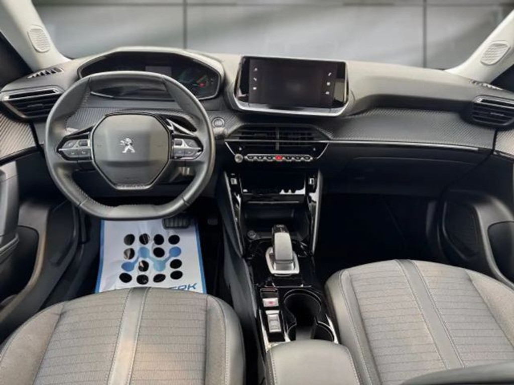Peugeot e-2008