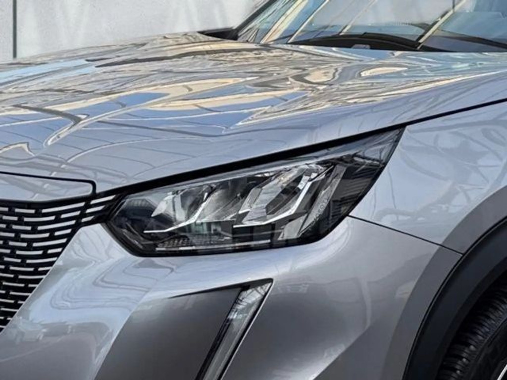 Peugeot e-2008