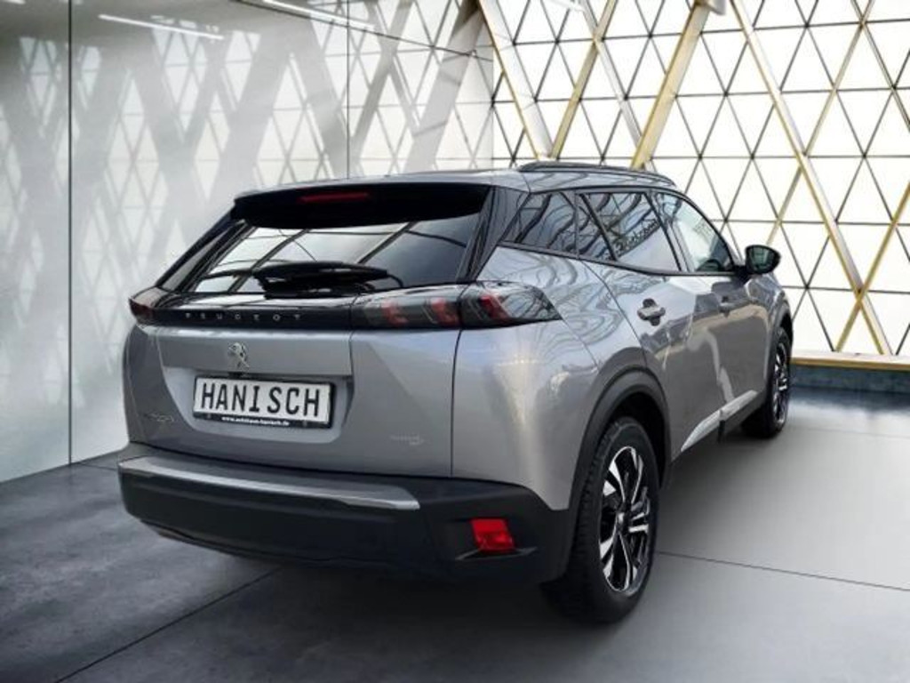 Peugeot e-2008