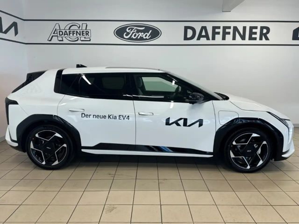 Kia EV4