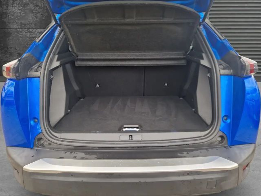 Peugeot e-2008