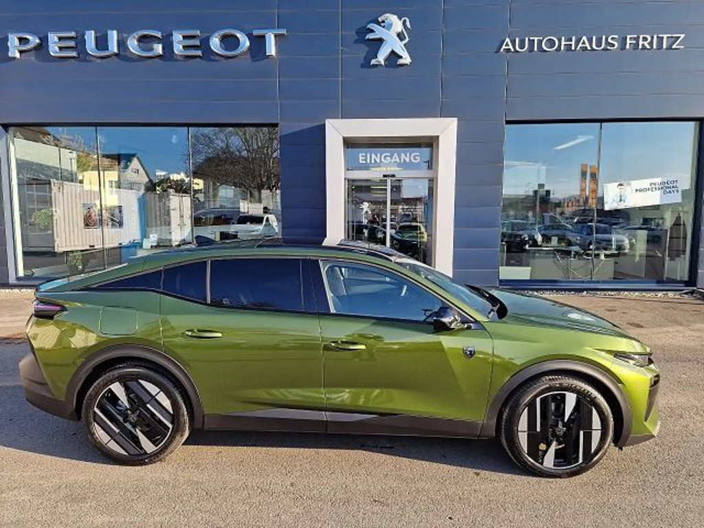 Peugeot 408