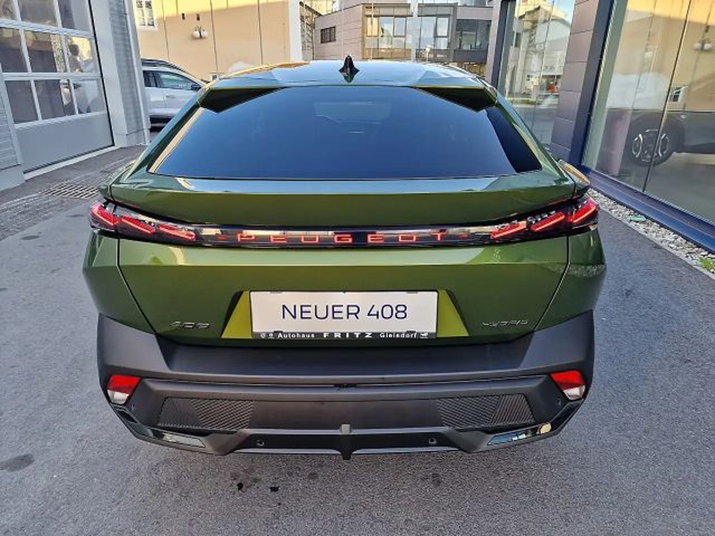 Peugeot 408