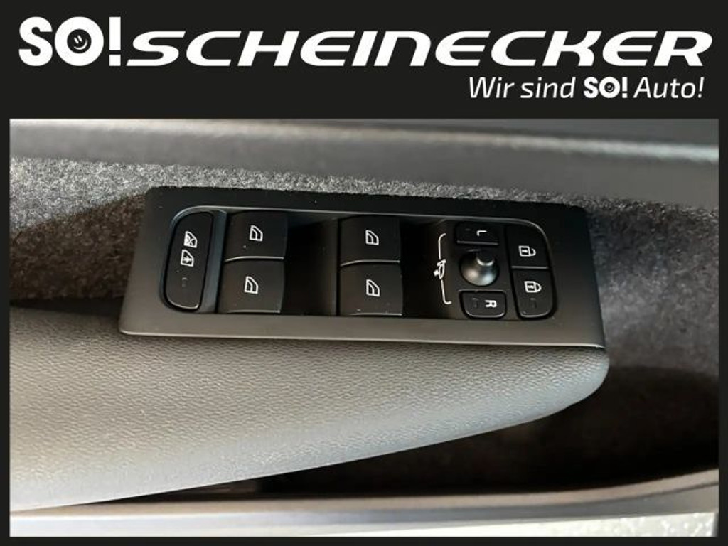 Volvo EX40