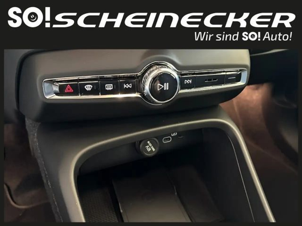 Volvo EX40
