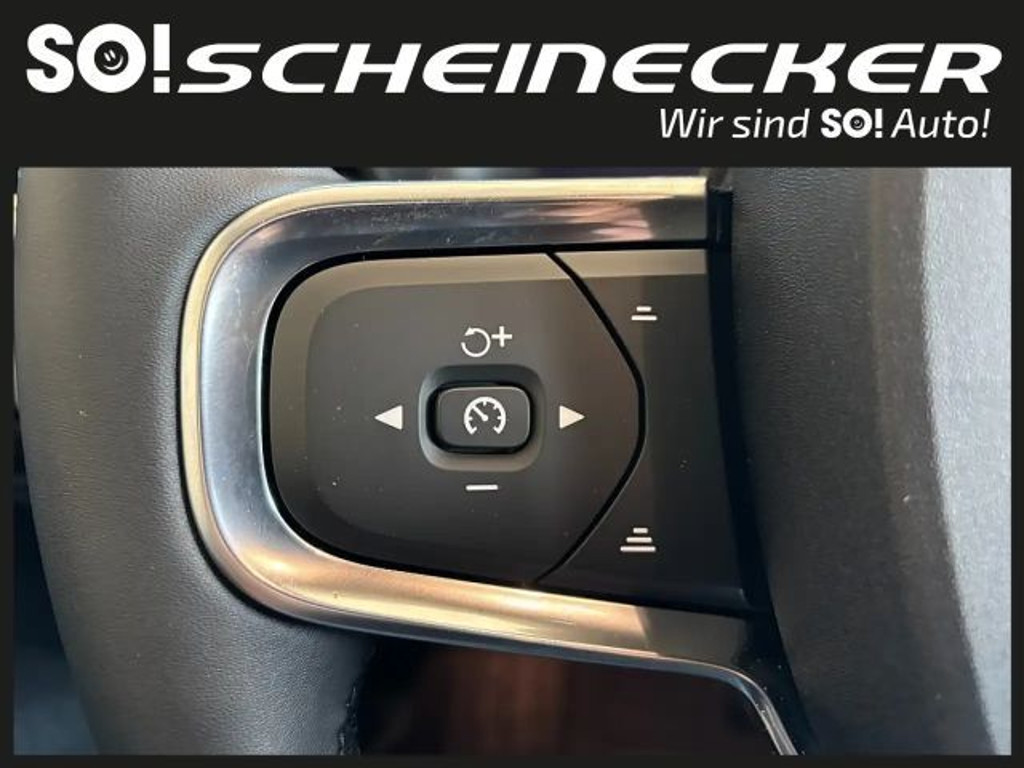 Volvo EX40