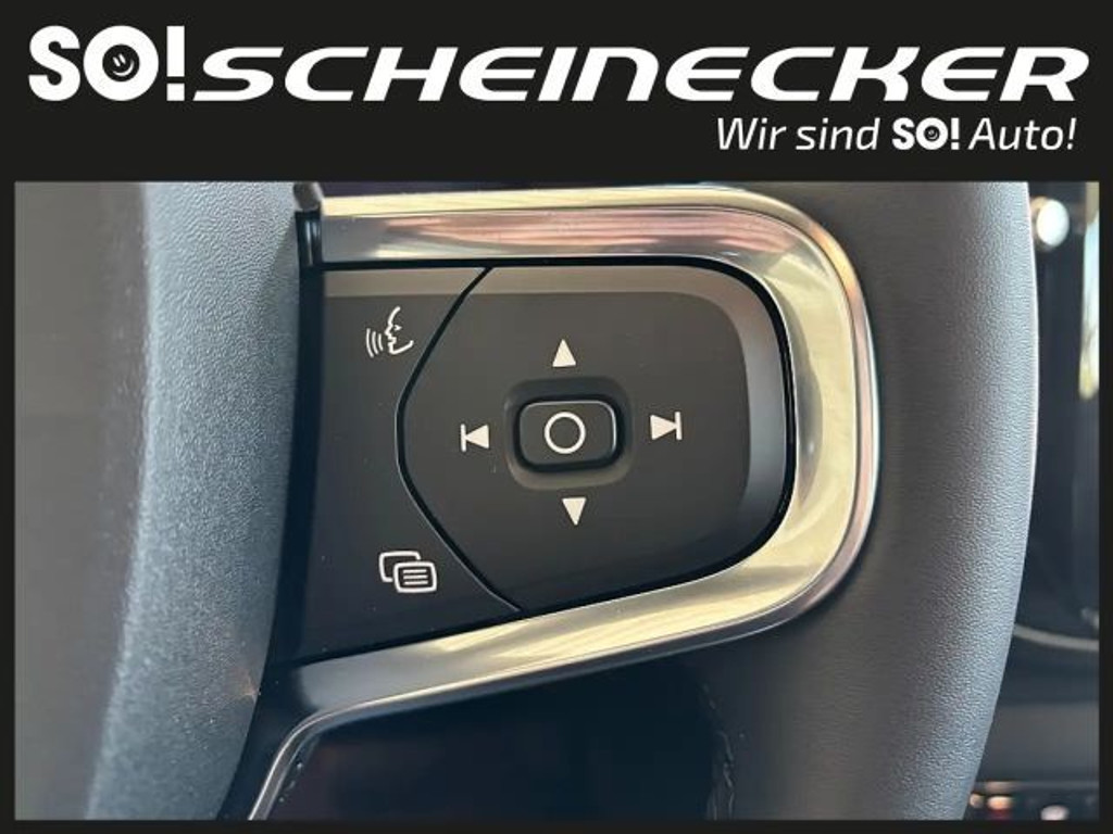 Volvo EX40