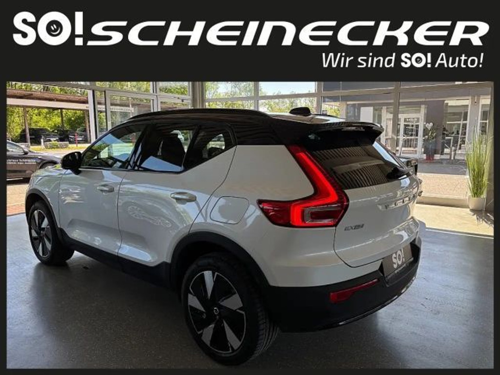 Volvo EX40