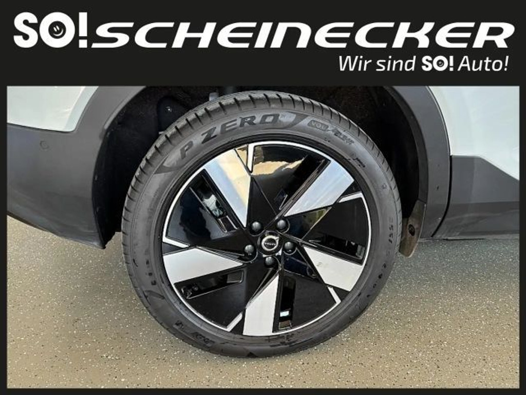 Volvo EX40