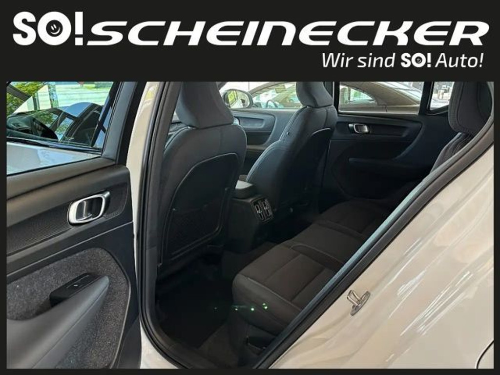 Volvo EX40