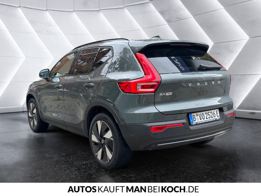 Volvo EX40