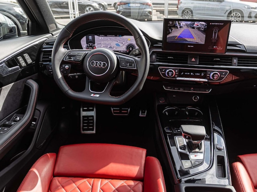Audi S4