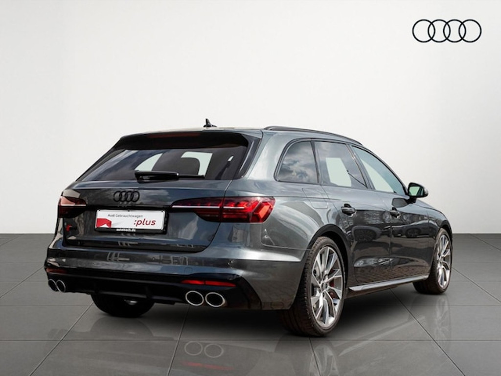 Audi S4