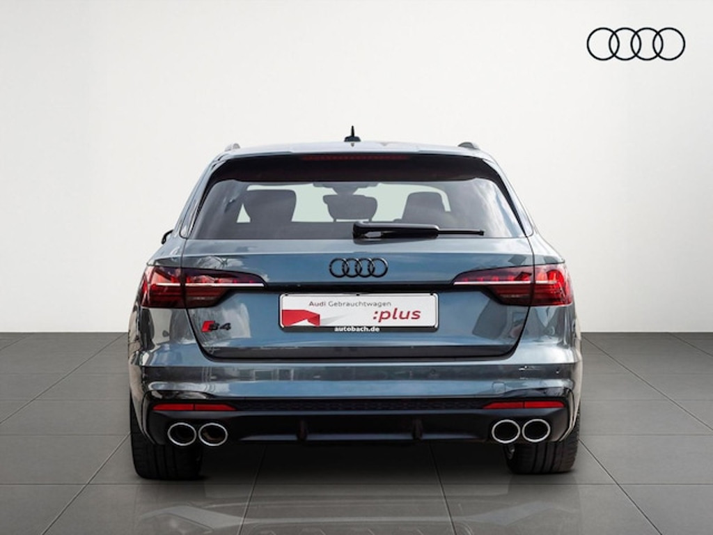 Audi S4