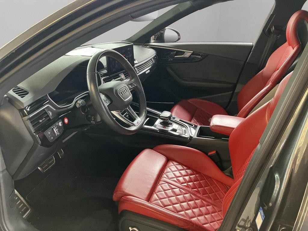 Audi S4