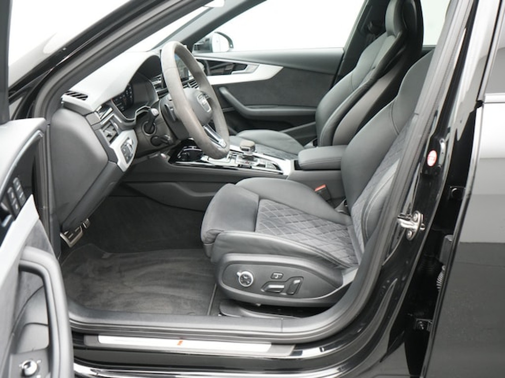 Audi S4