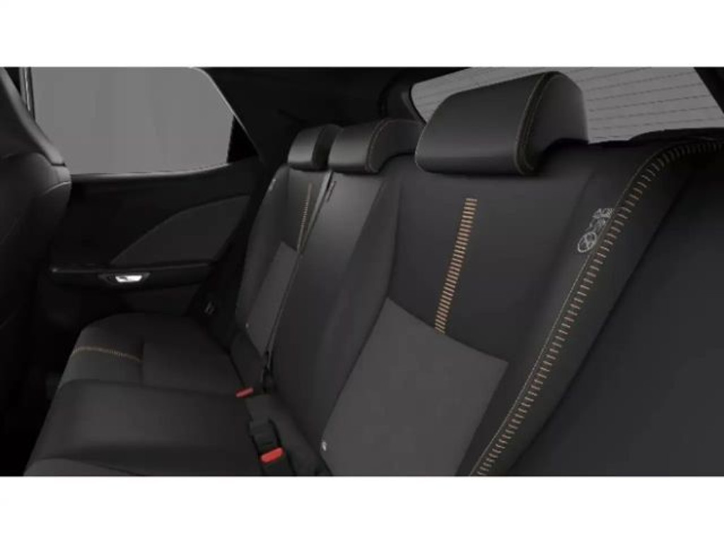Lexus LBX