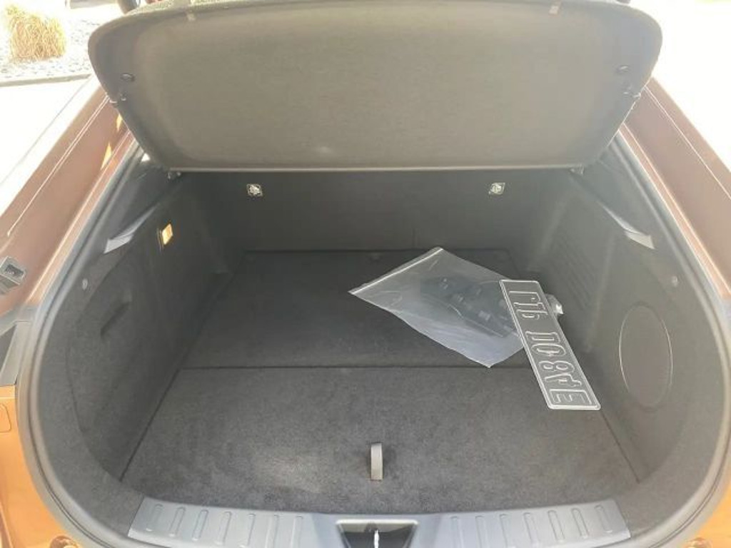 Mazda 6e