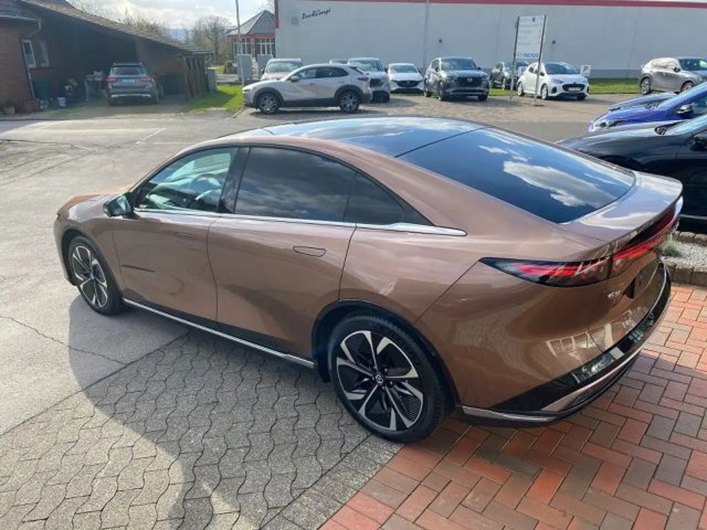 Mazda 6e