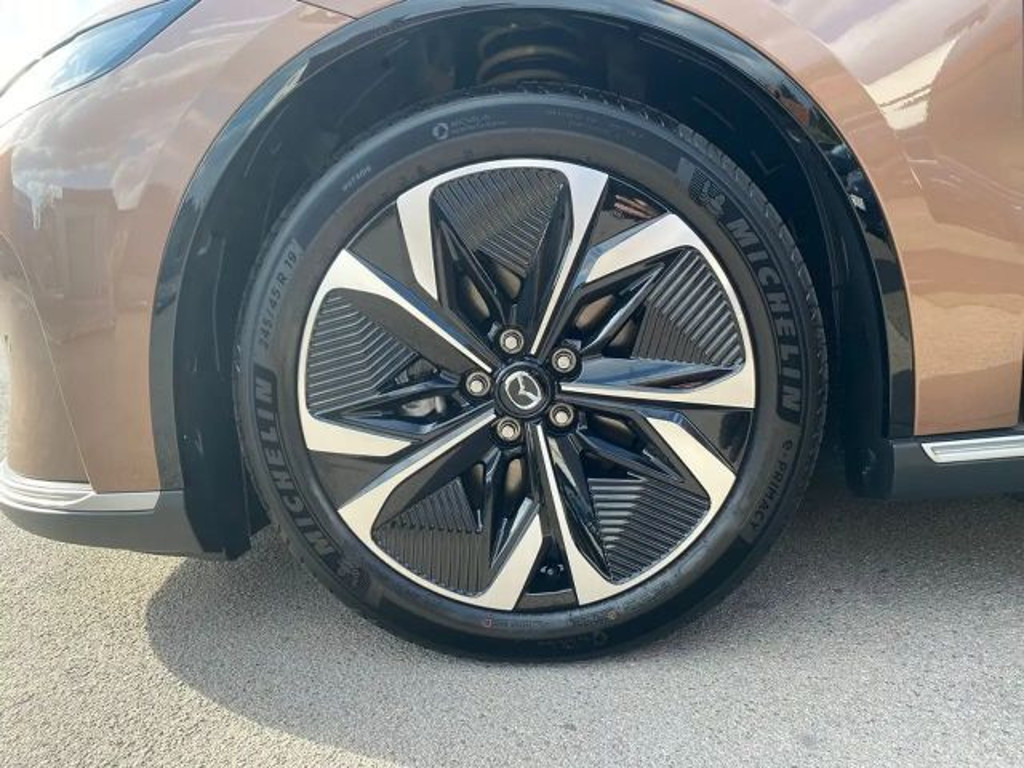 Mazda 6e