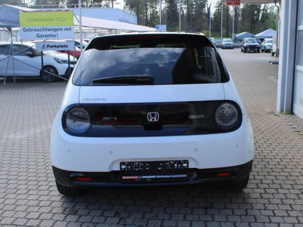 Honda e