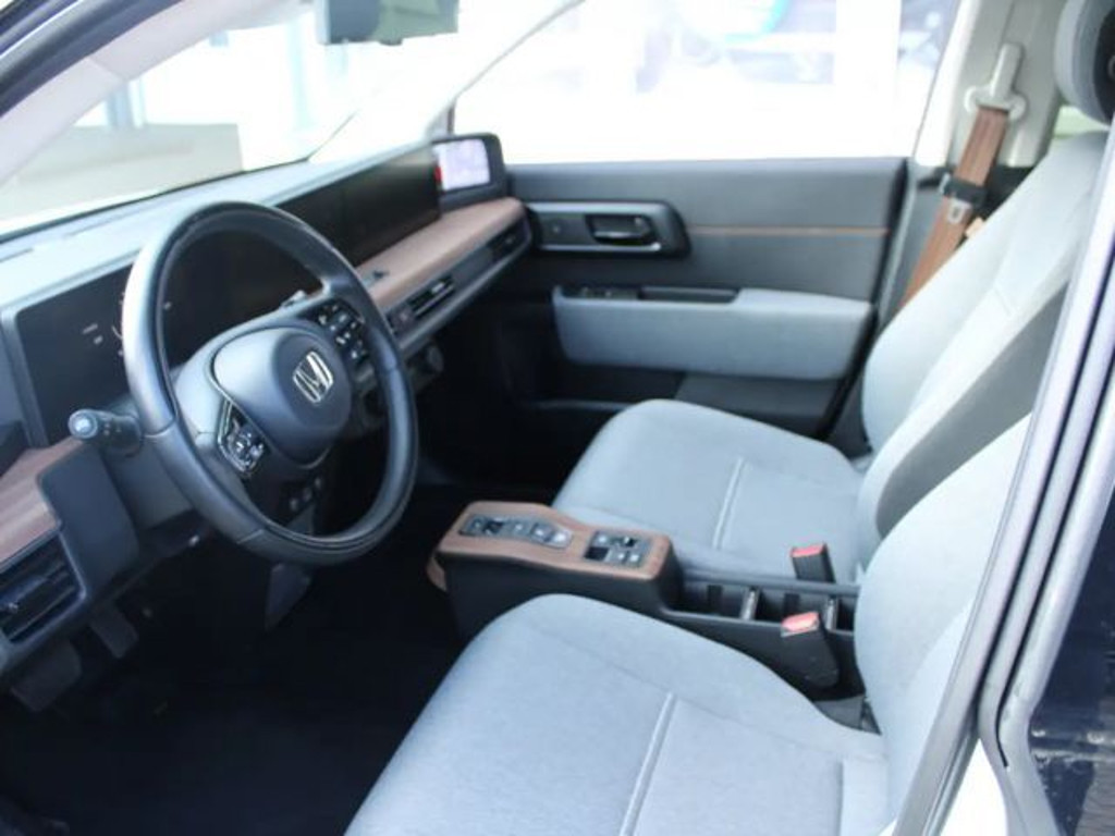 Honda e