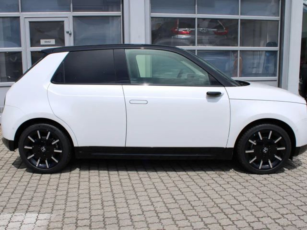Honda e