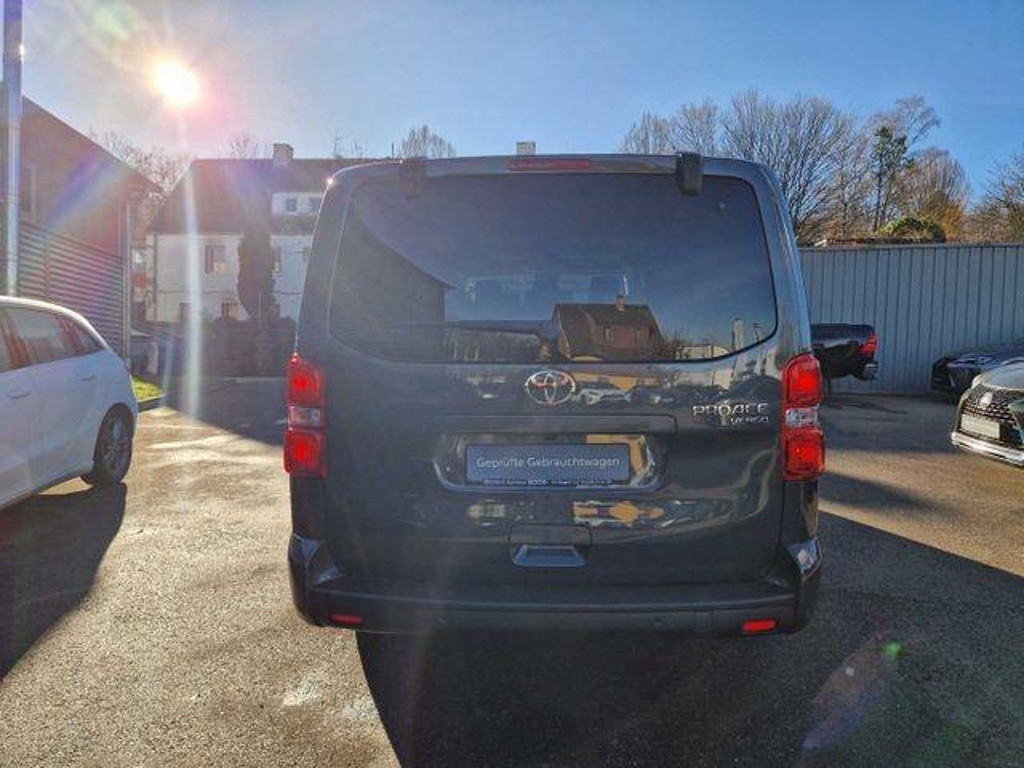 Toyota Proace (Verso)