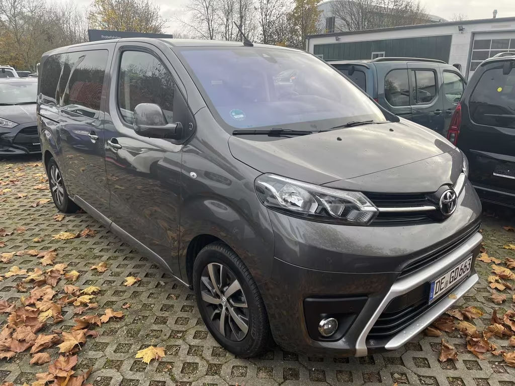 Toyota Proace (Verso) Proace D-4D 2,0-l-L1 (8-Si.) Verso Team D
