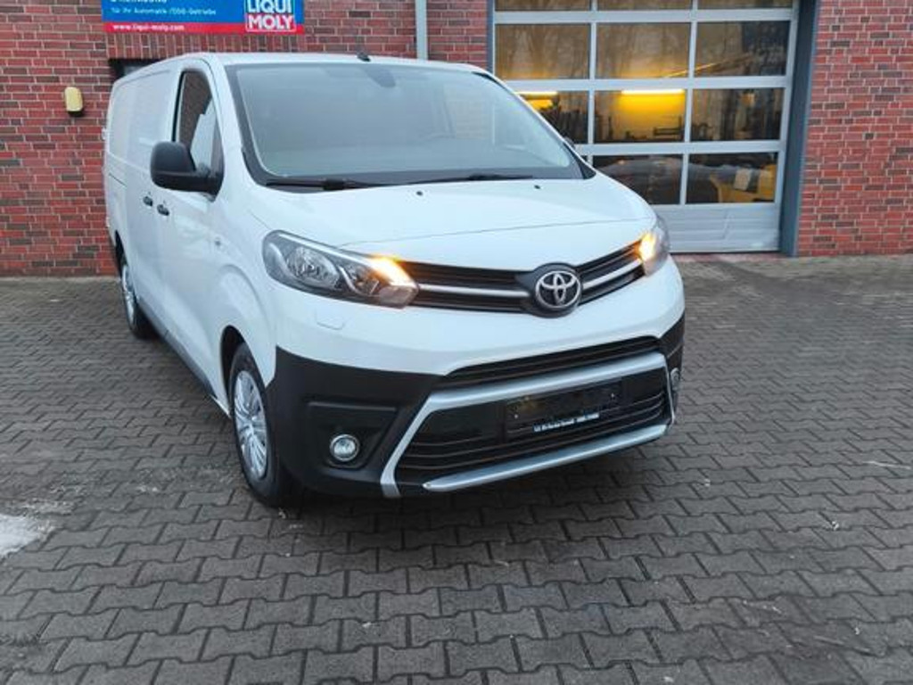 Toyota Proace (Verso)