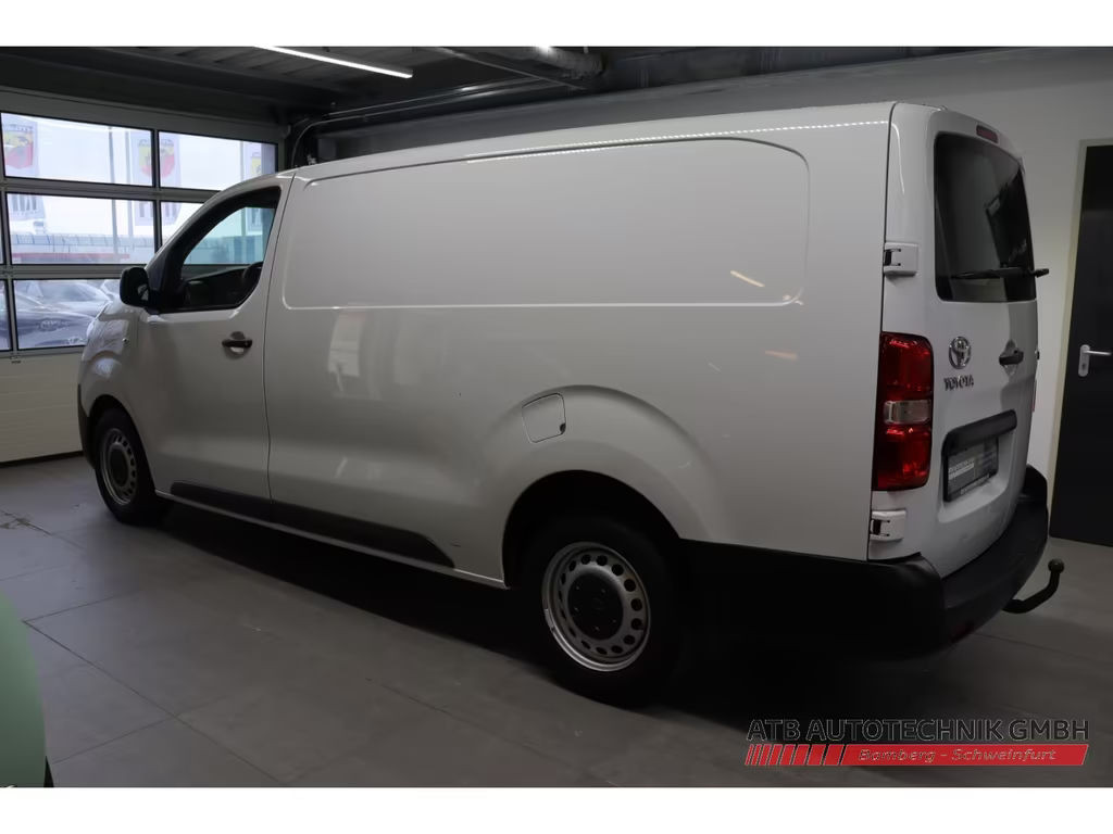 Toyota Proace (Verso)