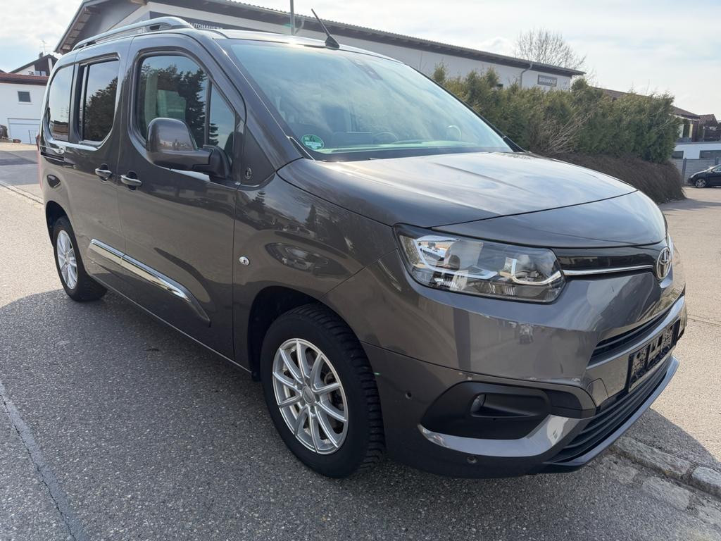 Toyota Proace (Verso) Proace City Verso L1 Team Deutschland BI-XENON