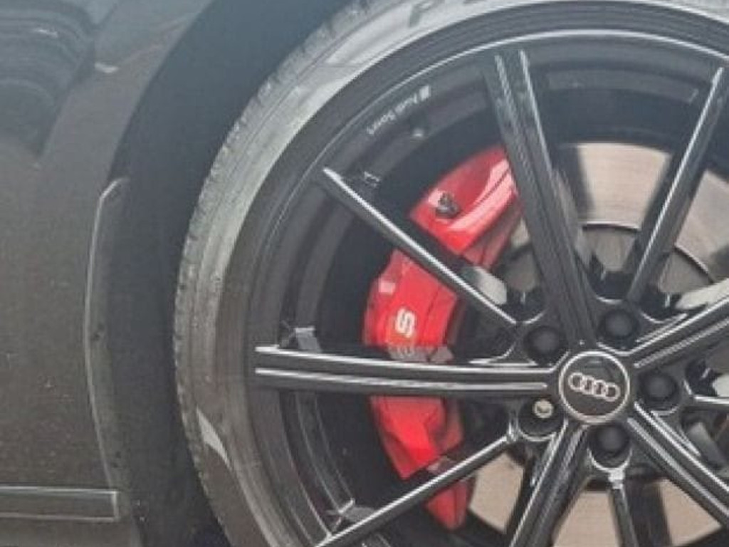 Audi S8