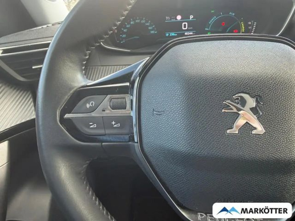 Peugeot e-2008