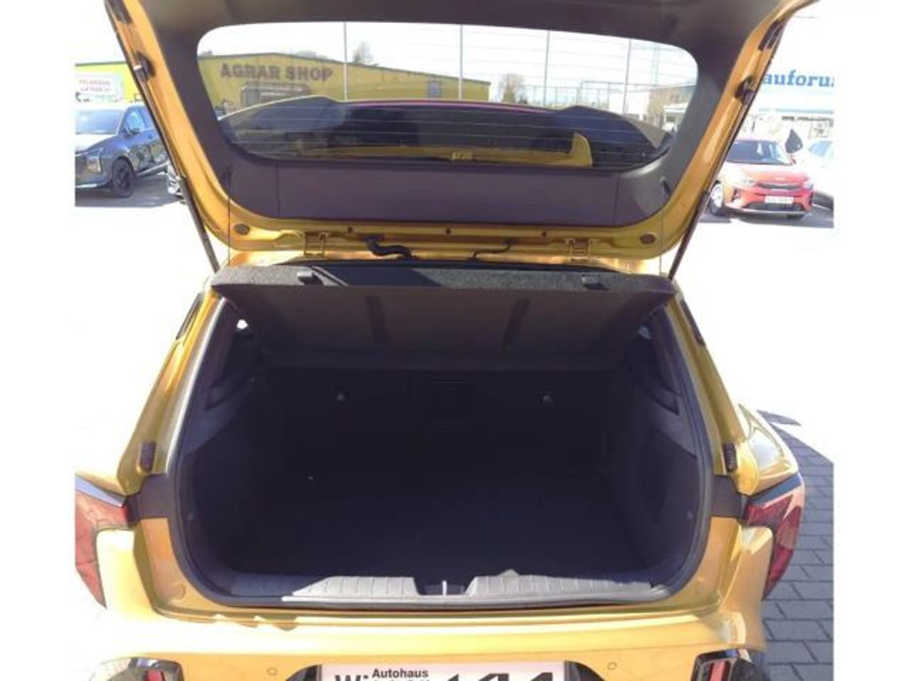 Kia K4