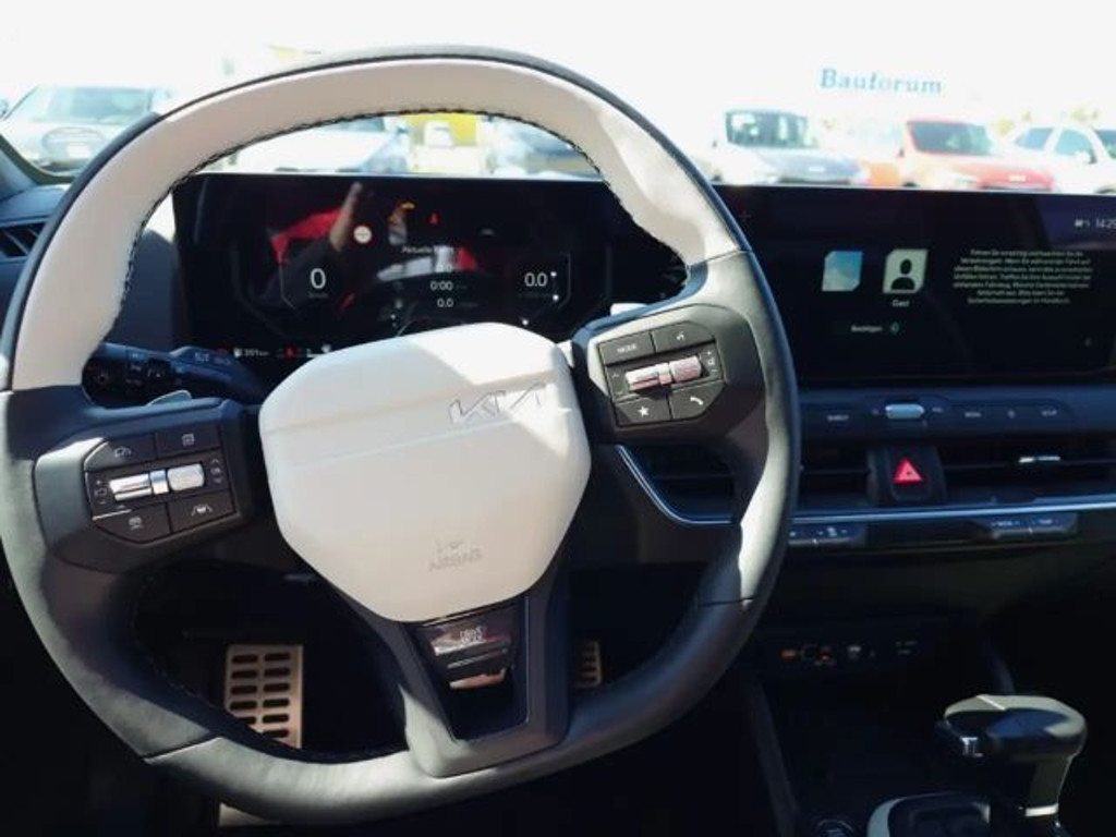 Kia K4