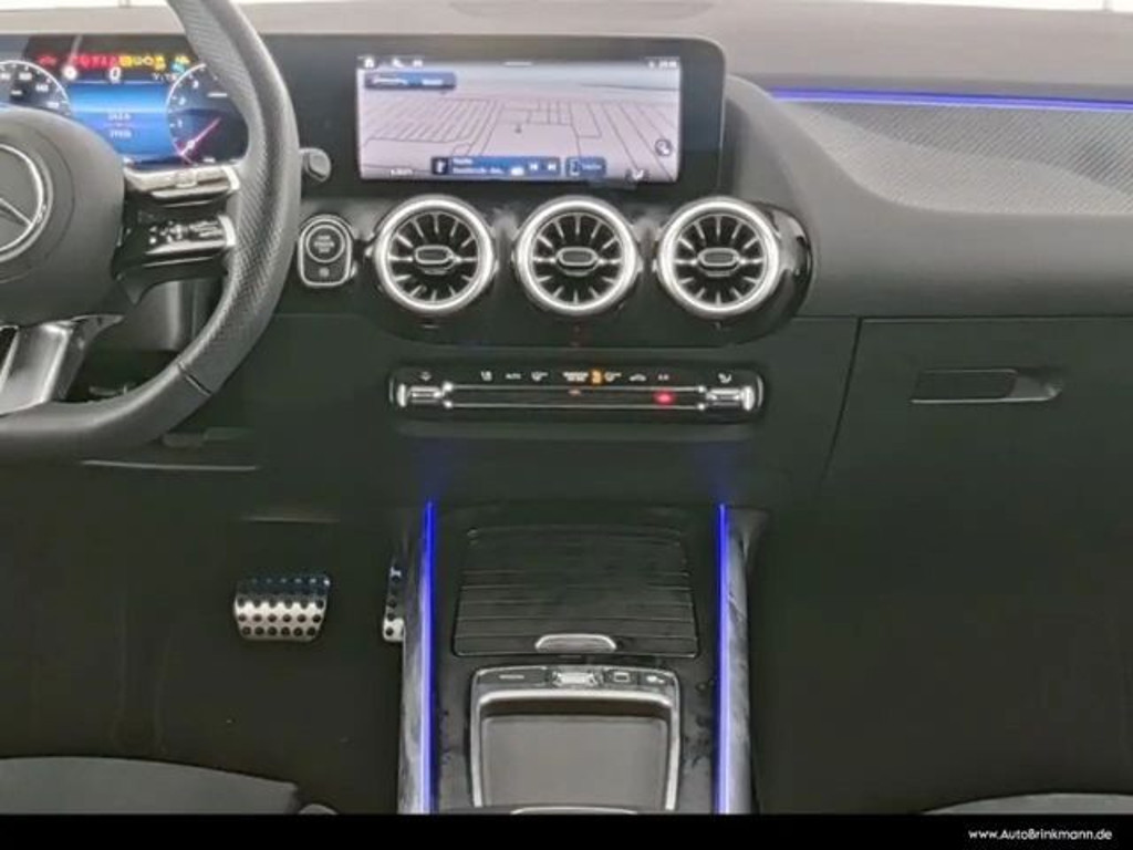 Mercedes-Benz B-Klasse B 200 AMG Line