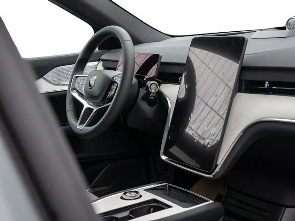 Volvo EX90