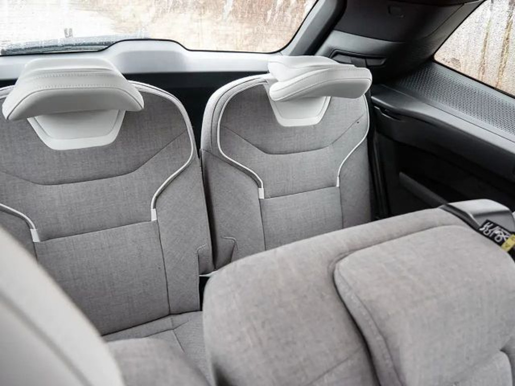 Volvo EX90
