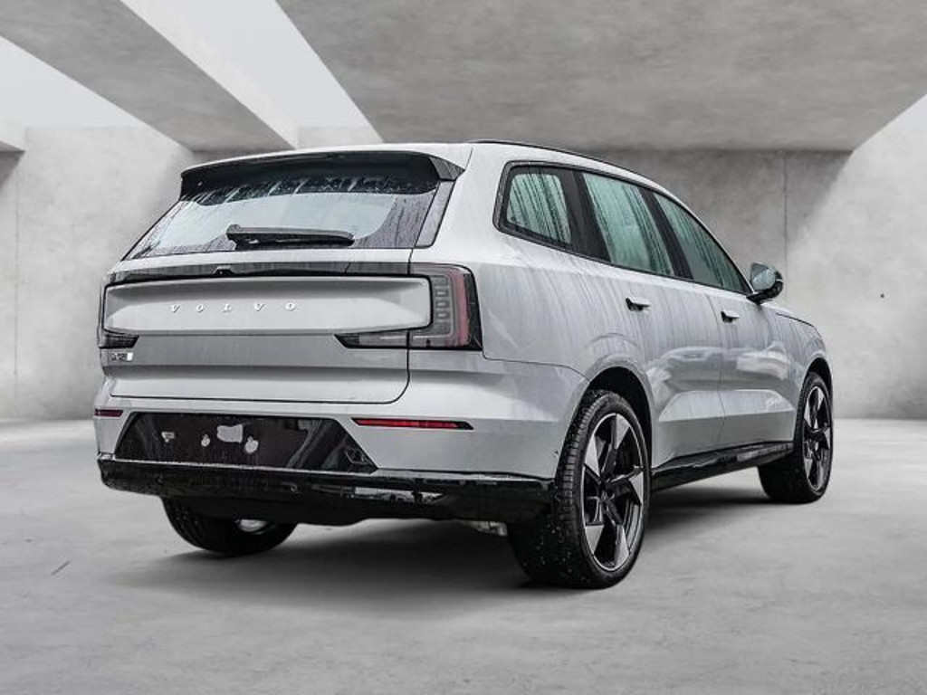 Volvo EX90