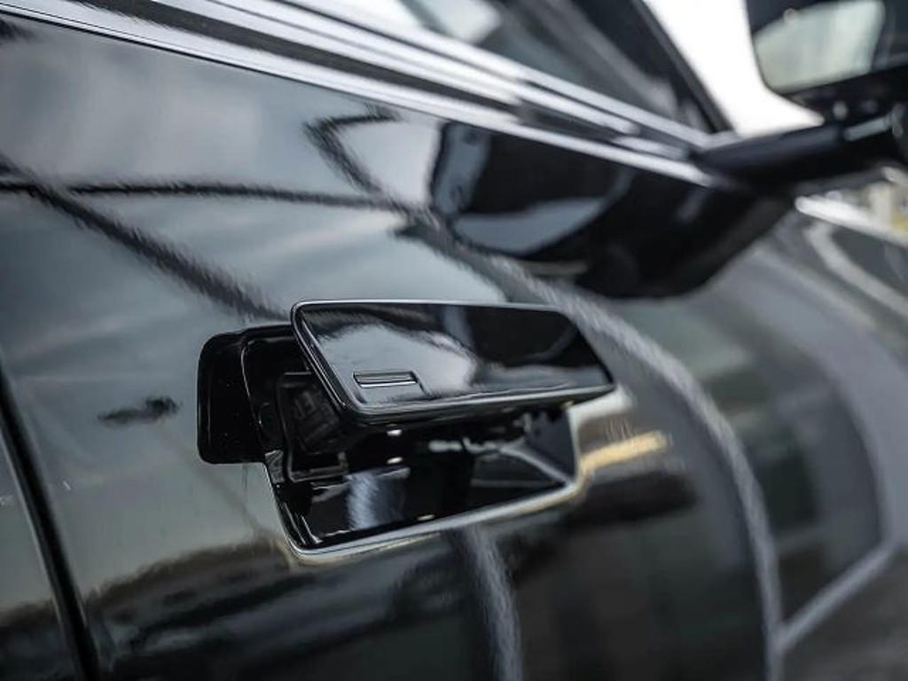 Volvo ES90