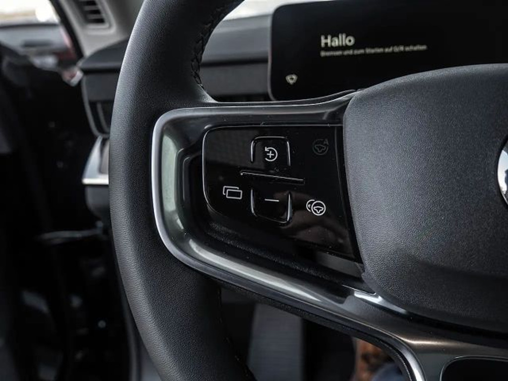 Volvo ES90
