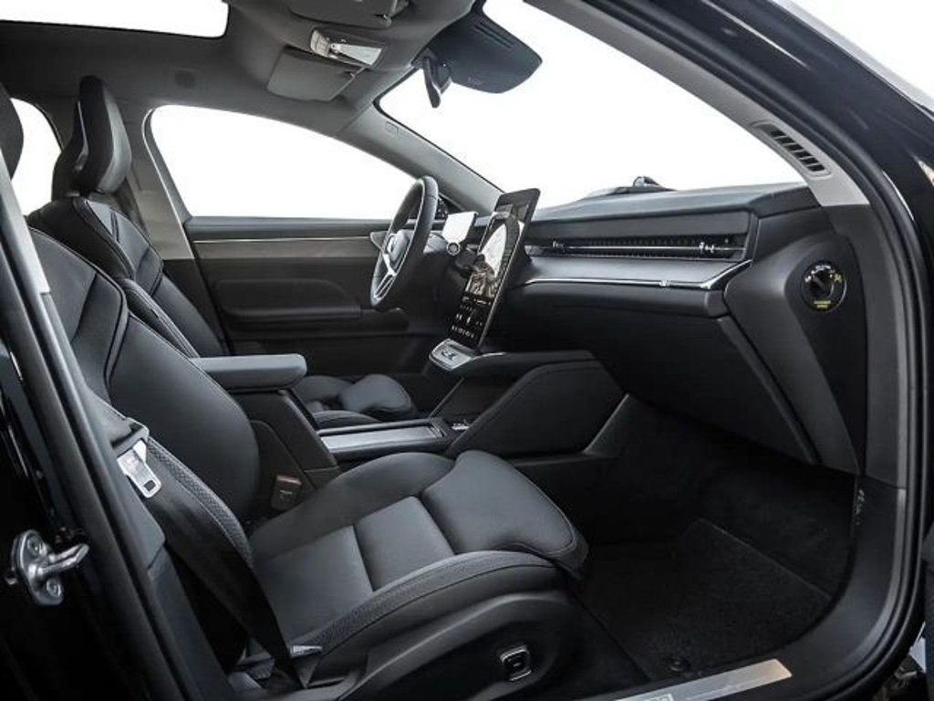 Volvo ES90