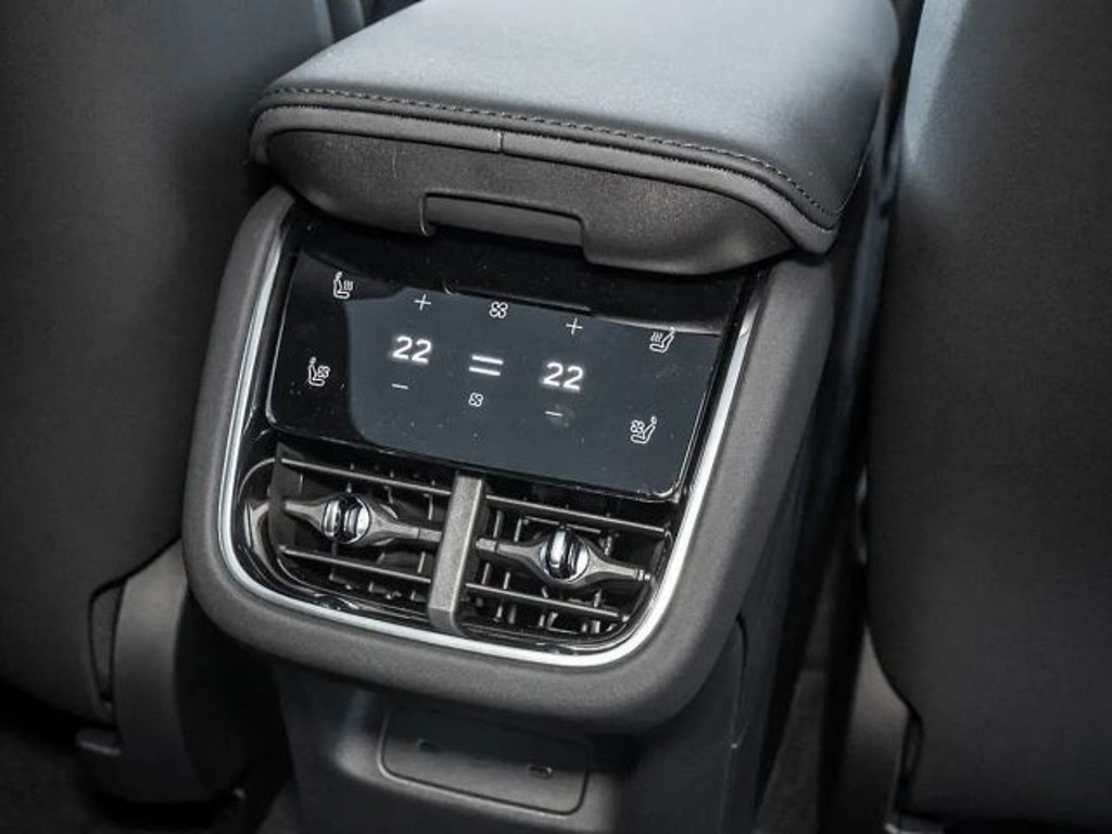 Volvo ES90