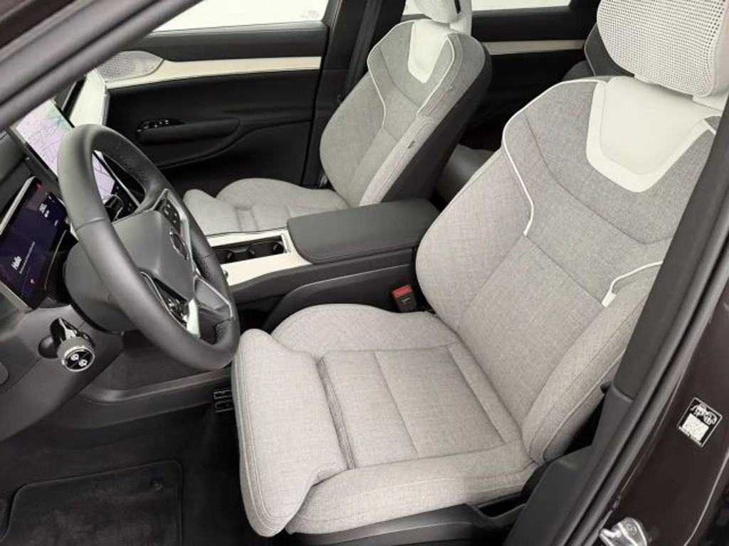 Volvo EX90