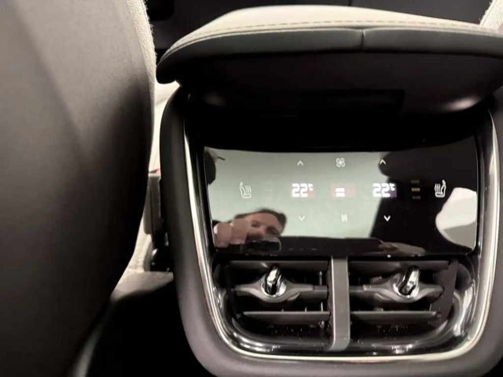 Volvo EX90