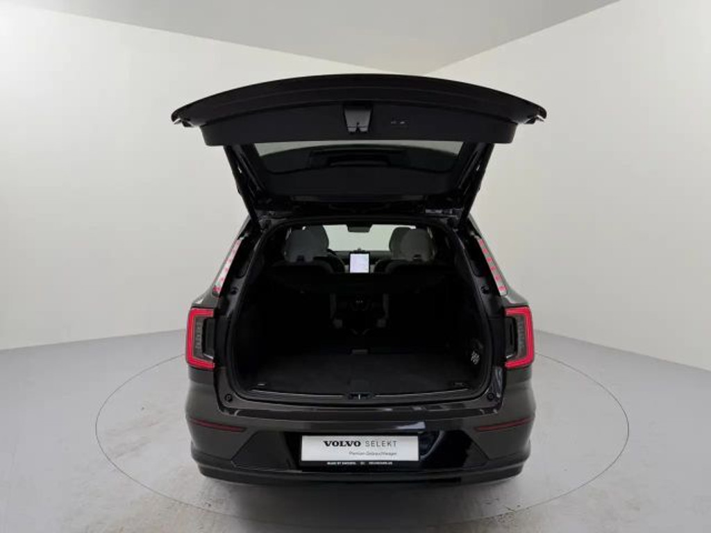 Volvo EX90