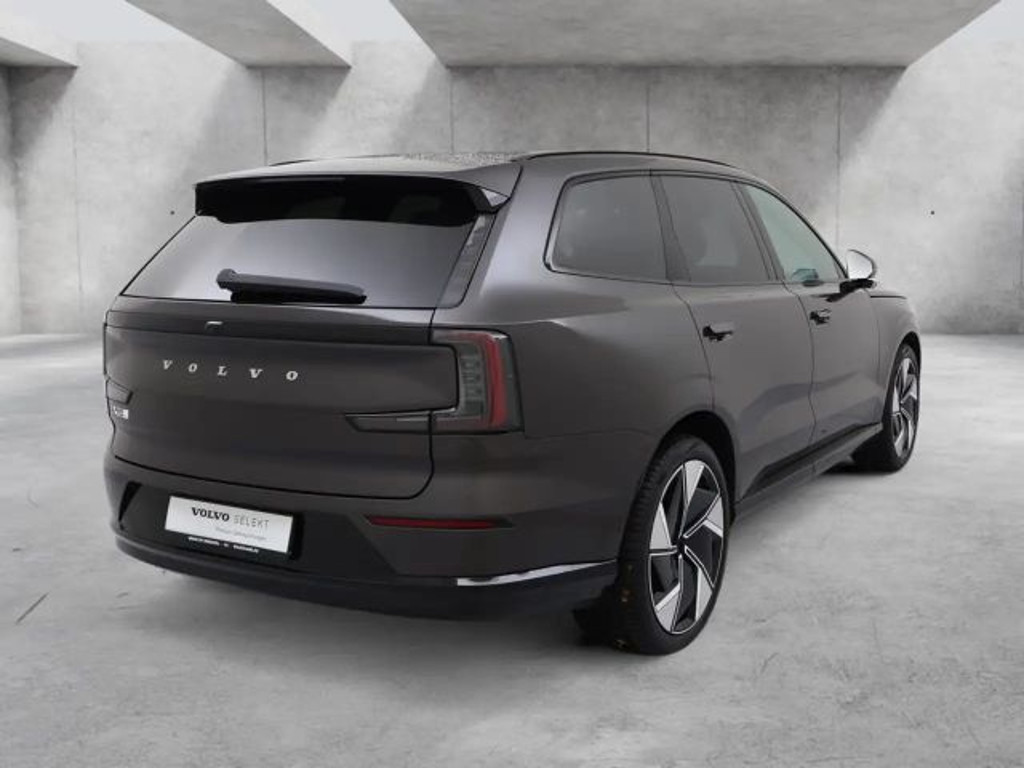 Volvo EX90