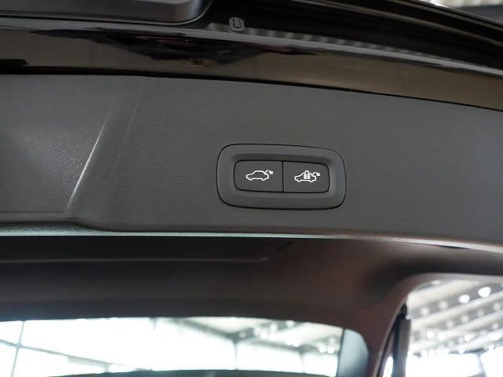 Volvo EX40