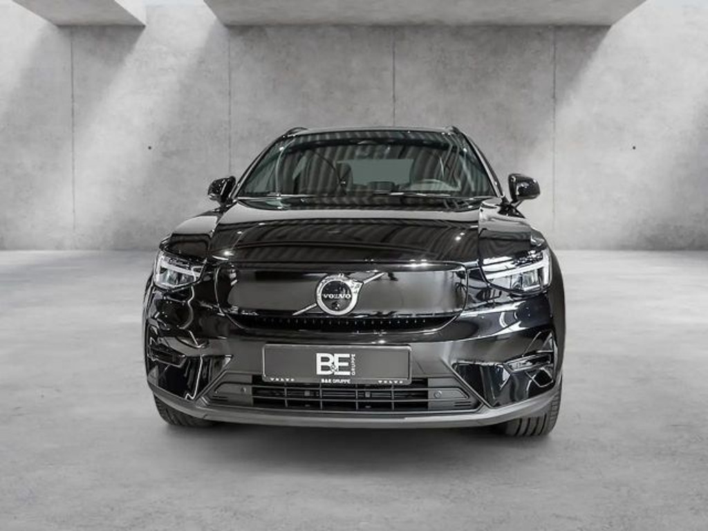 Volvo EX40